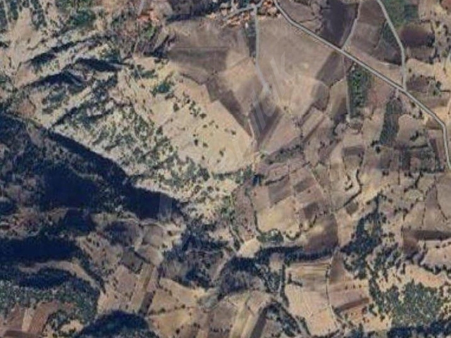 TEK TAPU SATILIK BİR PAKET SİGARA FİYATI DEĞİL GÖL MANZARALI - Görsel 4