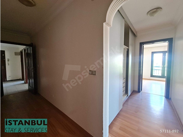 Bahçeşehir Merkezde, Balkonlu ve Ferah, 3+1 Satılık Daire - Görsel 16