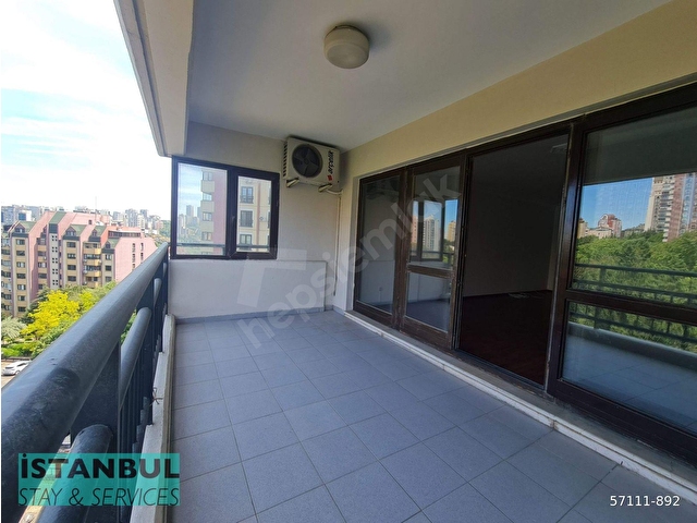 Bahçeşehir Merkezde, Balkonlu ve Ferah, 3+1 Satılık Daire - Görsel 6