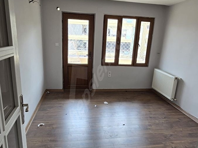 OSMANLI GAYRİMENKULDEN ÇARŞI MERKEZİNDE SATILIK DAİRE - Görsel 4