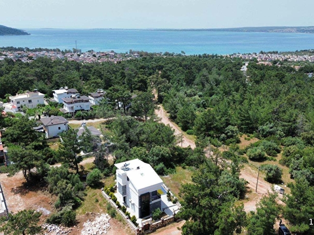 MERKEZİ KONUMLU KÖŞE PARSEL İMARLI VİLLA ARSASI - Görsel 16