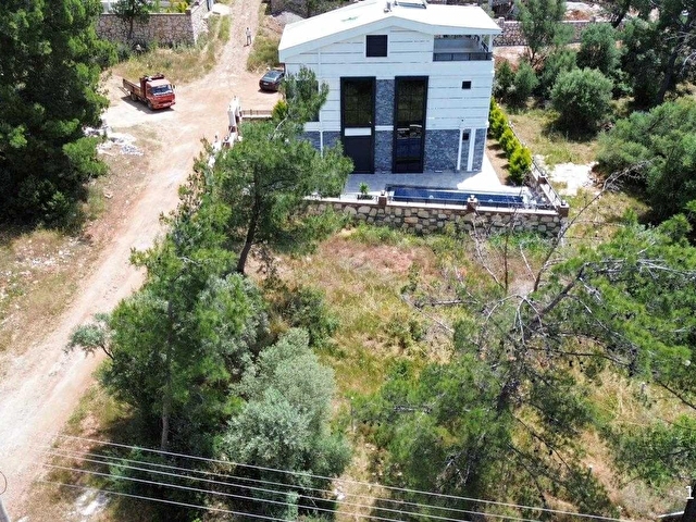 MERKEZİ KONUMLU KÖŞE PARSEL İMARLI VİLLA ARSASI - Görsel 14