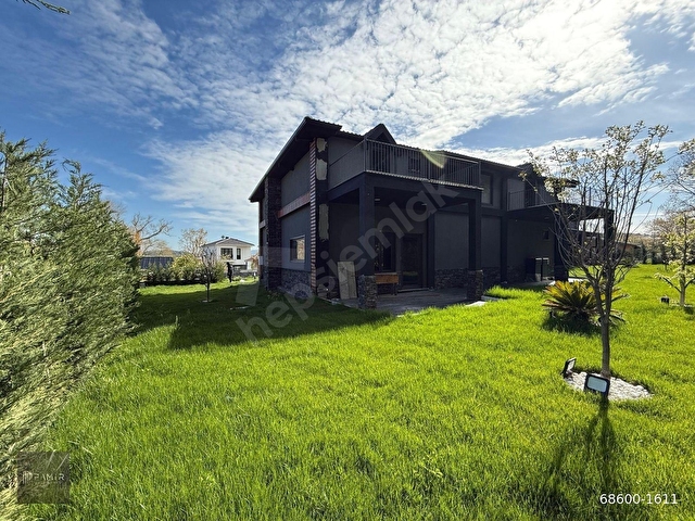 ÇATALCA SUBAŞINDA 650 M2 FULL DEKORLU SATILIK LÜKS EŞYALI VİLLA - Görsel 28