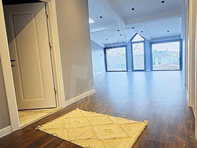 ÇATALCA SUBAŞINDA 650 M2 FULL DEKORLU SATILIK LÜKS EŞYALI VİLLA - Görsel 25