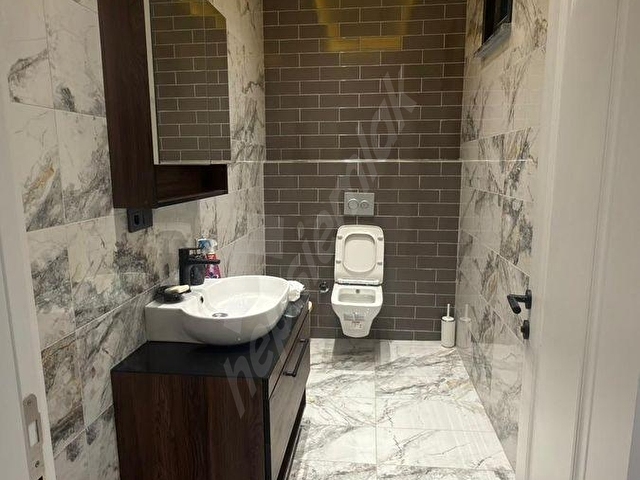 ÇATALCA SUBAŞINDA 650 M2 FULL DEKORLU SATILIK LÜKS EŞYALI VİLLA - Görsel 10