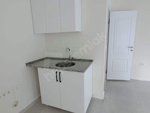 Bayraklı Mansuroğlunda Metro Yakını Kiralık 43m² İş Yeri - Görsel 7
