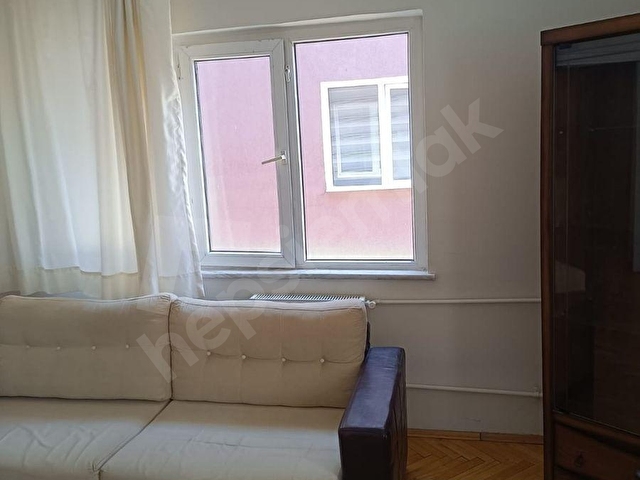 AKARBASI MAHALLESİ SATILIK 3+1 ARA KAT DAIRE - Görsel 7