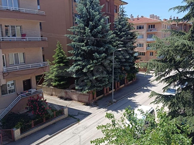 AKARBASI MAHALLESİ SATILIK 3+1 ARA KAT DAIRE - Görsel 25