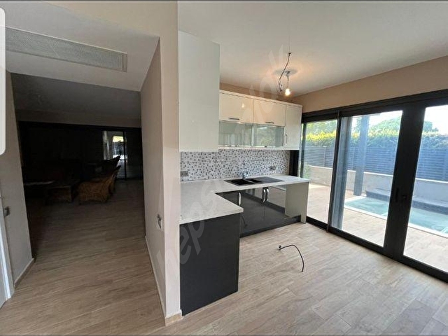 FOR SALE & FOR RENTTEN 4+2 PAŞA LİMANINDA 260M2 ARSA İÇİNDE HAVUZLU VİLLA - Görsel 3