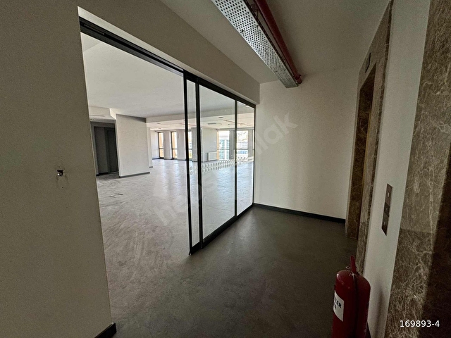 DÖNMEZLER PLAZADA NADİR BULUNAN KDVLİ KİRALIK KOMPLE KAT - Görsel 4