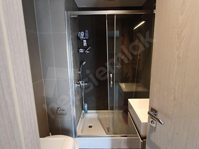 Nef 04 Kağıthanede Kiralık 1+1 Yüksek Kat Köşe Ferah Şık Daire - Görsel 23