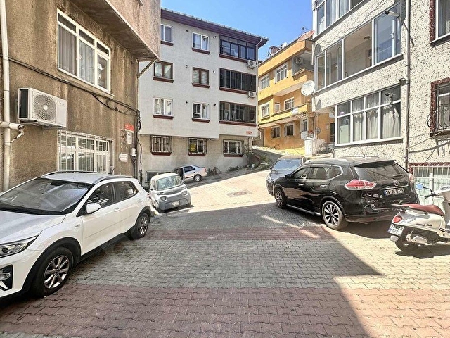 ÇELİKTEPE KOCASİNAN CADDESİNDE MERKEZE YAKIN 2+1 - Görsel 3