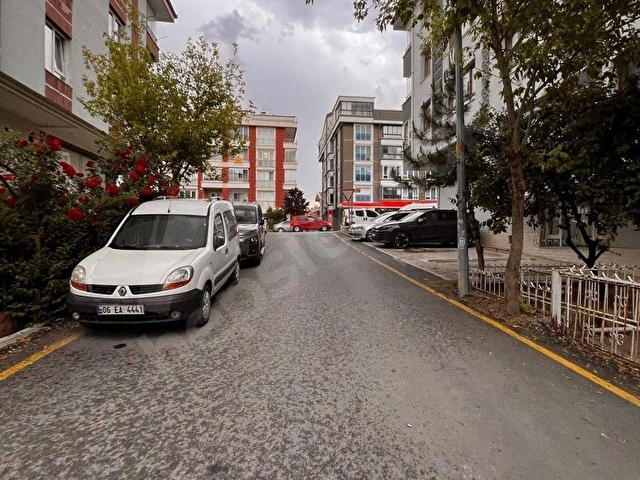 DİKMEN AŞAĞI ÖVEÇLER KABİL CADDESİ YAKINI TEMİZ BAKIMLI GENÇ BİNADA 2+1 - Görsel 4