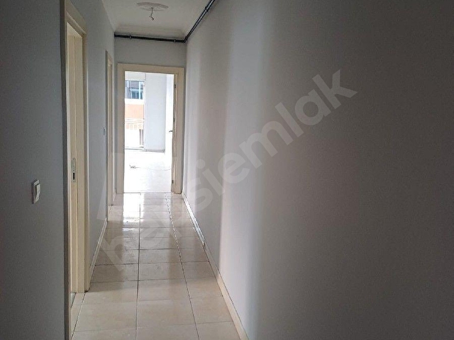 ŞAFAK MAH DE DOĞALGAZLI AYRI MUTFAKLI 2+1 KİRALIK DAİRE - Görsel 18