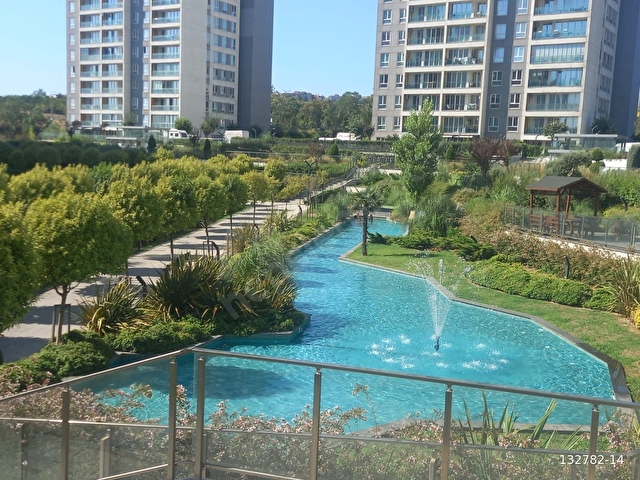Bahçeşehir Göl Panorama Sitesinde Eşyalı Satılık Daire - Görsel 8