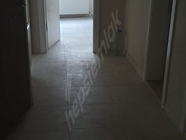ÇARŞI İÇERİSİNDE MASRAFSIZ 2+1 KİRALIK DAİRE - Görsel 2