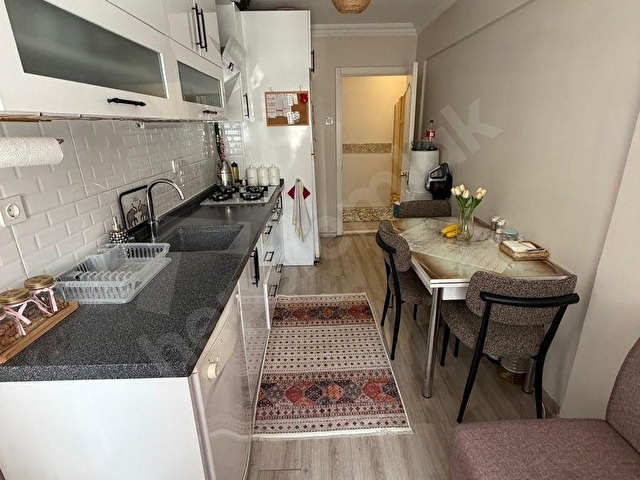 DEMETTEN BASIN SİTESİNDE 3+1 DEN 2+1 DÖNÜŞMÜŞ TADİLATLI SATILIK. - Görsel 25