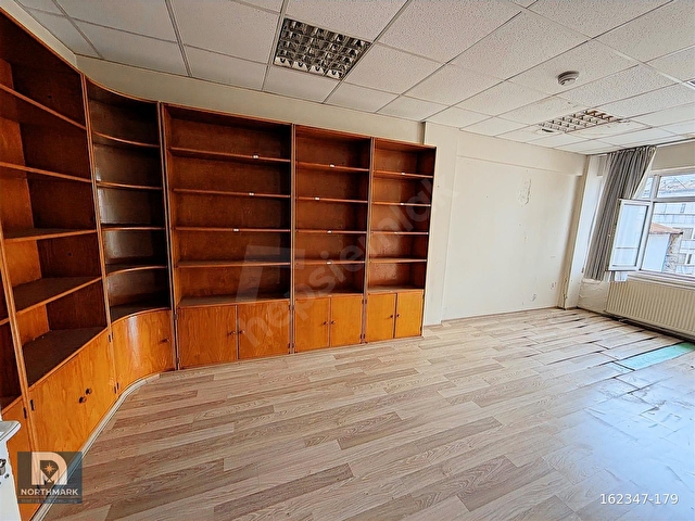 Northmarktan Subaşında Kiralık Ofis & Daire - Görsel 2