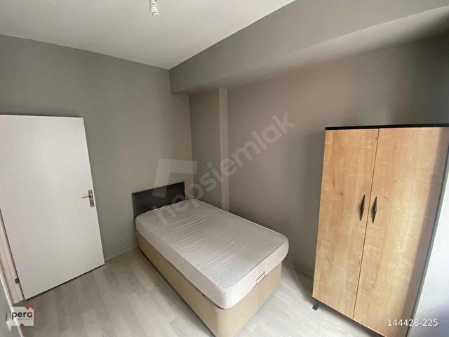 PERAdan site içerisinde temiz eşyalı 2+1 dubleks daire - Görsel 11