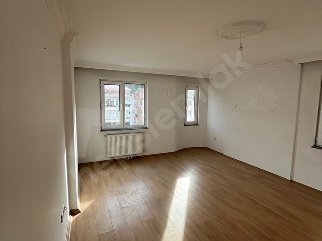 Tirebolu Körliman Sahibinden Kiralık 3+1 Daire - Görsel 11