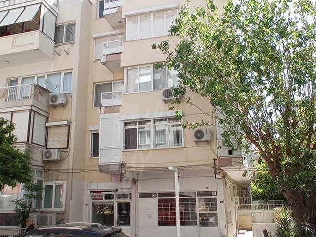 güzelyalı 40 sk son kat köşe 2+1 80 m2 DOĞALGAZ YOK