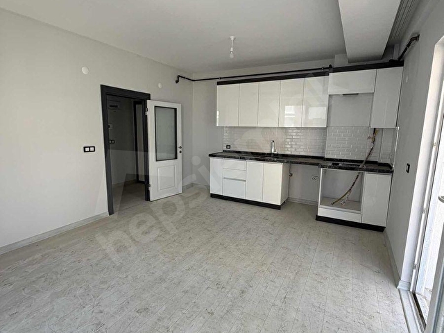 ATAKUM KÖRFEZDE ULAŞIMA YAKIN SATILIK 1+1 DAİRE - Görsel 2