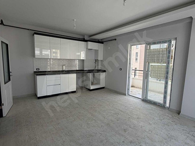 ATAKUM KÖRFEZDE ULAŞIMA YAKIN SATILIK 1+1 DAİRE - Görsel 6