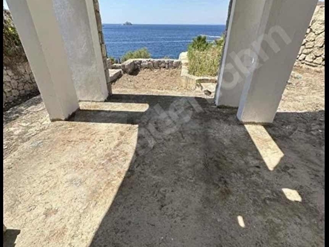 BODRUM YALIKAVAKTA MUHTEŞEM KONUMDA DENİZE SIFIR 5+1 VİLLA - Görsel 9