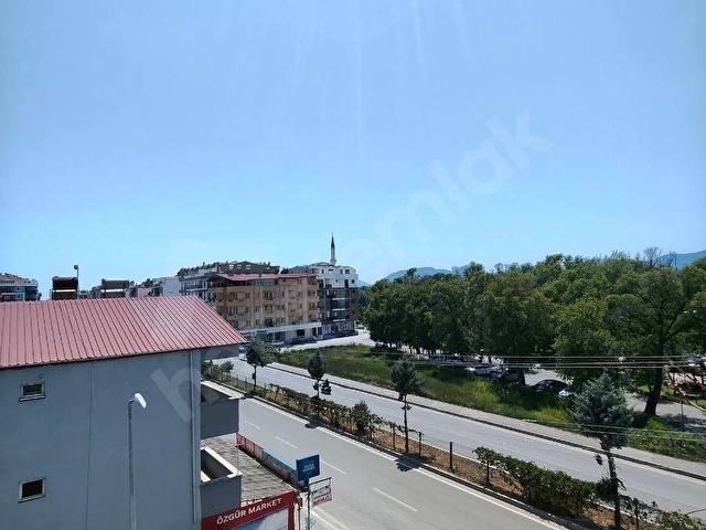 Çiğdem Emlaktan Altıntaşta Günlüklü Orman Manzaralı Ful Eşyalı - Görsel 10