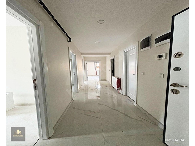 3M Yapıdan Metroya 3 Dk Yürüme Mesafesinde 3+1 Avantajlı Daire - Görsel 3