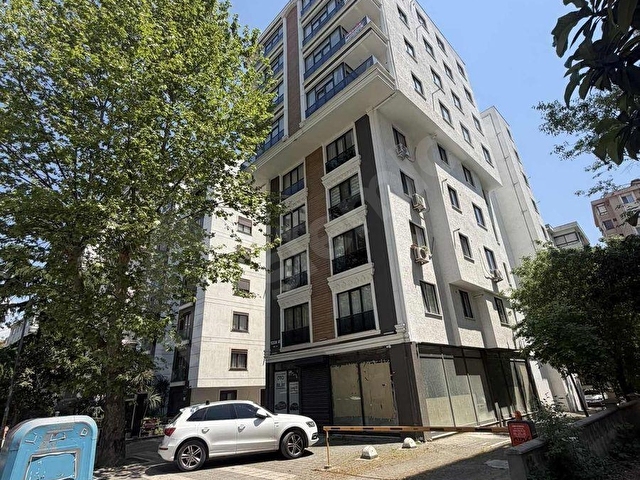 CADDEden GÖZTEPE ÇARŞI YAKINI 2+1 BALKONLU SATILIK DAİRE