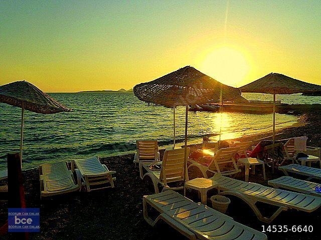 KUMSAL PLAJLI SİTEDE TAM CEPHE MANZARALI DAYALI DÖŞELİ TRİPLEX - Görsel 8
