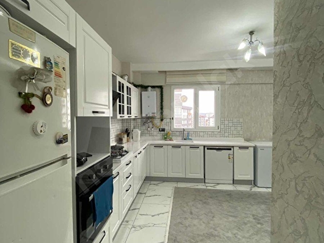 ACİLL ERKİLET OSMANGAZİ MAH. 3+1 ARA KAT SATILIK DAİRE - Görsel 5