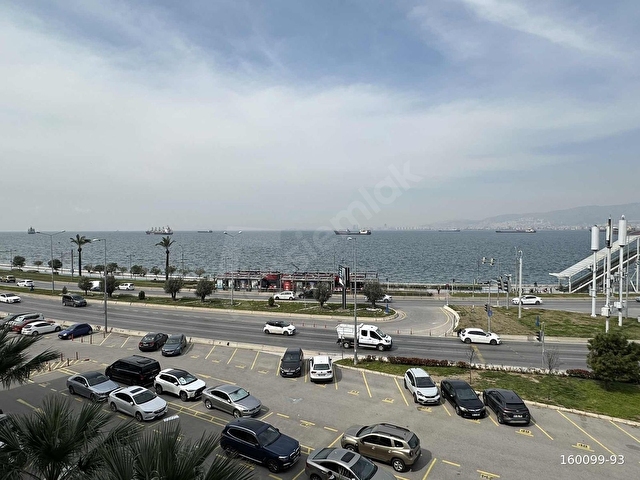 İzmir M.Kemal Sahil Bulvarında Kiralık Full Yapılı Modern Yalı - Görsel 4