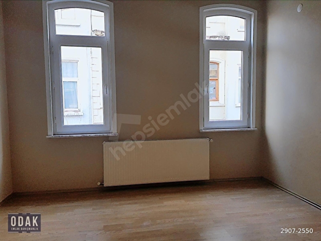 TAKSİM SIRA SELVİLER ÜZERİNDE 4+1 EV-OFİSE UYGUN KİRALIK DAİRE - Görsel 16