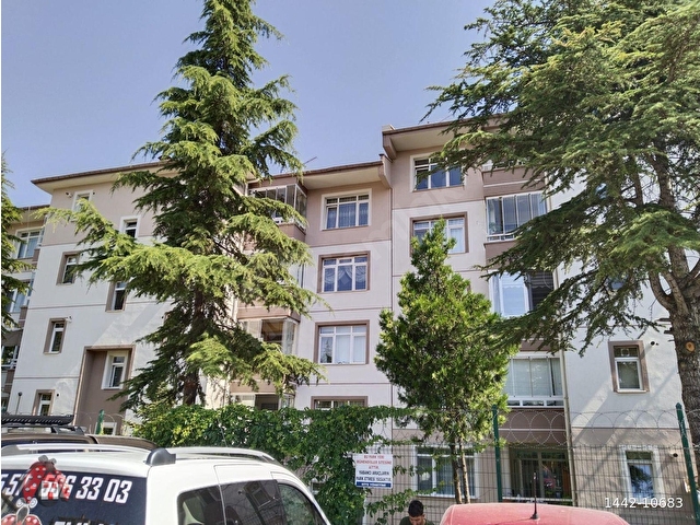 ÖZCAN EMLAK FARKIYLA METRO VE ATLANTİS YAKINI ARA KATTA 3+1