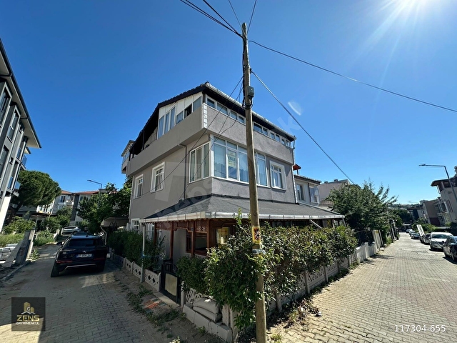 ZENSDEN MERKEZİ KONUMDA 5+2 SATILIK TRİPLEKS VİLLA