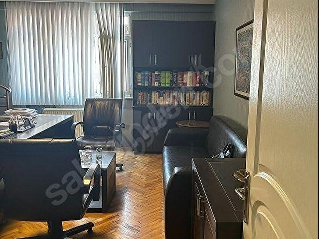 OSMANİYE AVUKATLAR BÖLGESİ OFİSE UYGUN SATILIK 3+1DAİRE ÖN CEPHE - Görsel 3