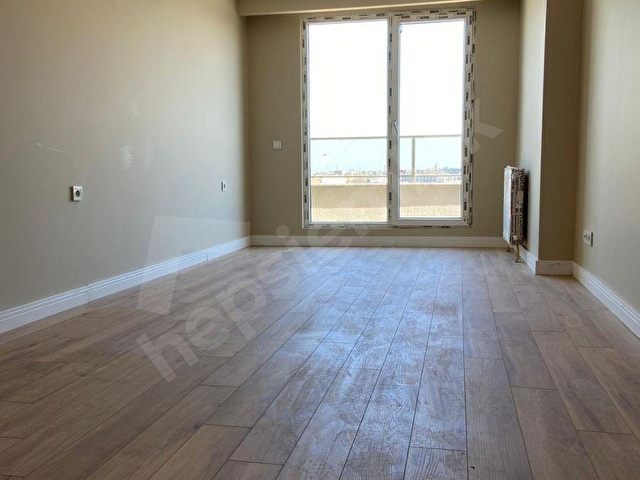 BAHARYAKA SİTESİNDE HALİÇ MANZARALI SATILIK 4+1 DUBLEKS DAİRE - Görsel 13