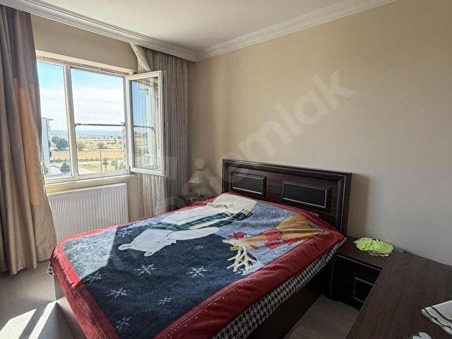 UZUNKÖPRÜ CUMHURİYET DE 3+1 120 M2 SATILIK DAİRE - Görsel 10
