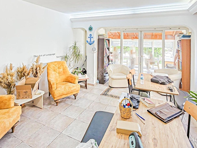 Kuşadası Candan Tarhan Blvde Satılık 5+2 Villa (Konut+Ticari) - Görsel 9