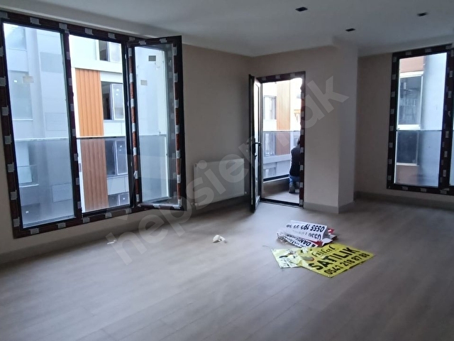 BAHÇELİEVLER MERKEZ MAHALLESİNDE GENİŞ 3+1 ARAKAT DAİRE - Görsel 4