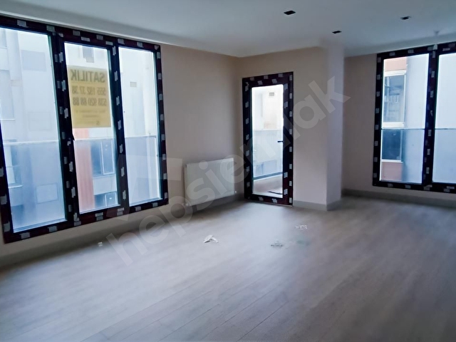 BAHÇELİEVLER MERKEZ MAHALLESİNDE GENİŞ 3+1 ARAKAT DAİRE - Görsel 2