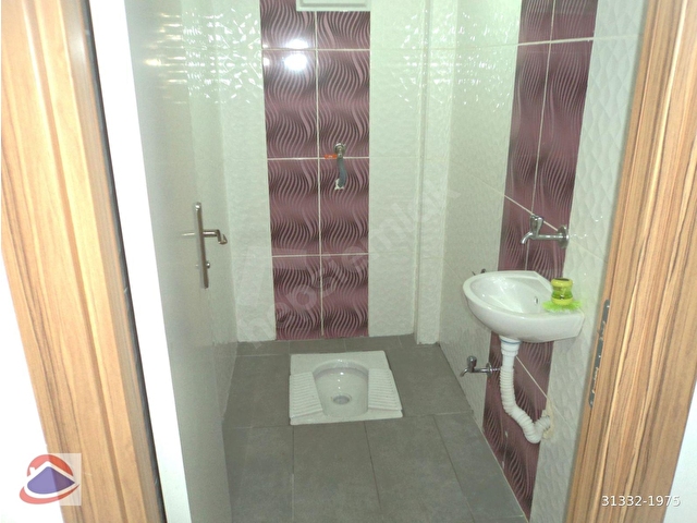 BAŞPINAR MH. DE ARAKAT GÜNEY CEPHE 29 m² CAM BALKONLU OTOPARKLI YENİ BİNADA GENİŞ 4+1 KİRALIK DAİRE - Görsel 12