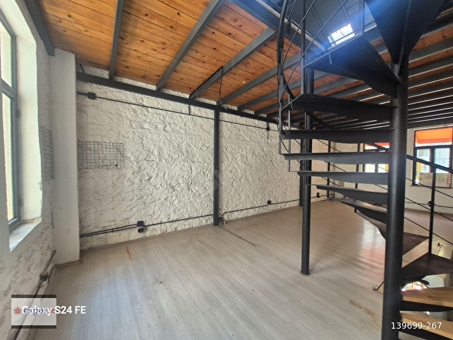 Konakta merkezi konumda kiralık dükkanlı komple bina - Görsel 18