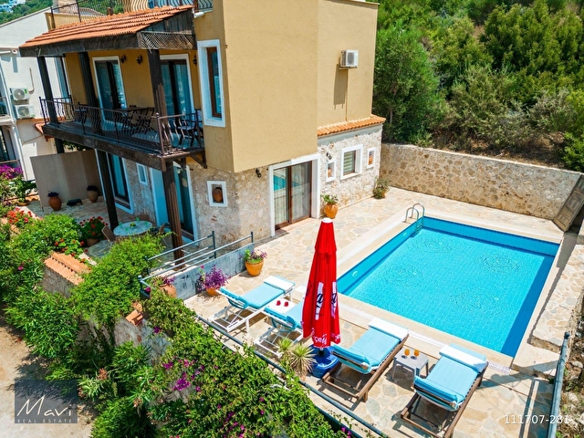 Kalkan koyuna hakim, ana yola bakan 2+1 eşyalı villa satılık - Görsel 15