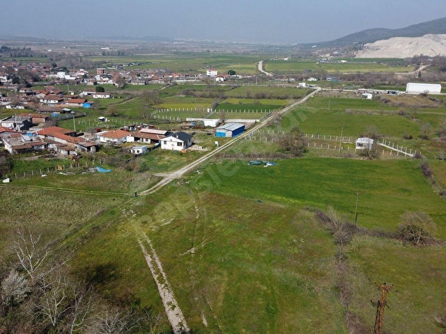 GÖNEN TÜTÜNCÜDE DOĞA İÇİNDE 700 m2 İMARLI ARSA - Görsel 8