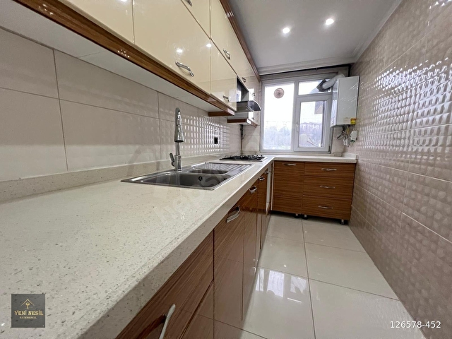 ÇIRÇIR MAH. METRO YAKIN 2+1 M2 95 M2 ŞEHİR MANZARALI OTOPARKLI - Görsel 3