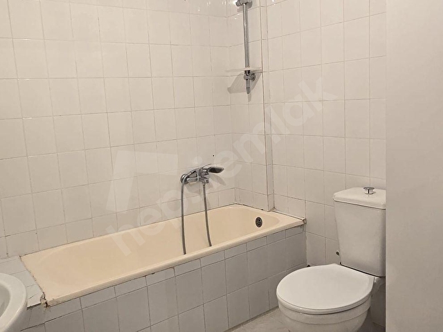 BOŞŞ 931 CADDE ÜZERİ ARAKAT ÖN CEPHE GENİŞ METRAJLI 3+1 DAİRE - Görsel 24