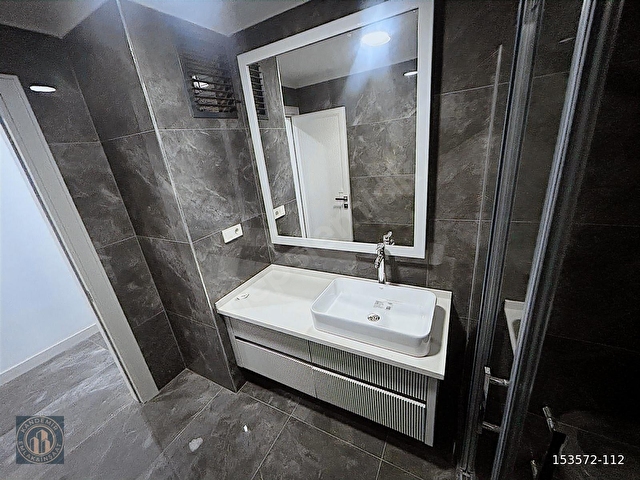 ÜSKÜDAR SULTANTEPEDE 4+2 NET 240 M2 TERASLI LÜKS DUBLEKS DAİRE - Görsel 10